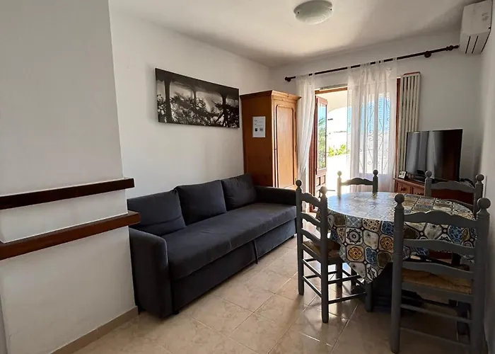 Apartamento Con Jardin Piscina Y Parking