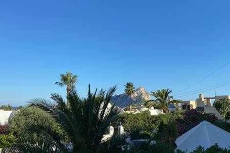Con Jardin Piscina Y Parking * Calp