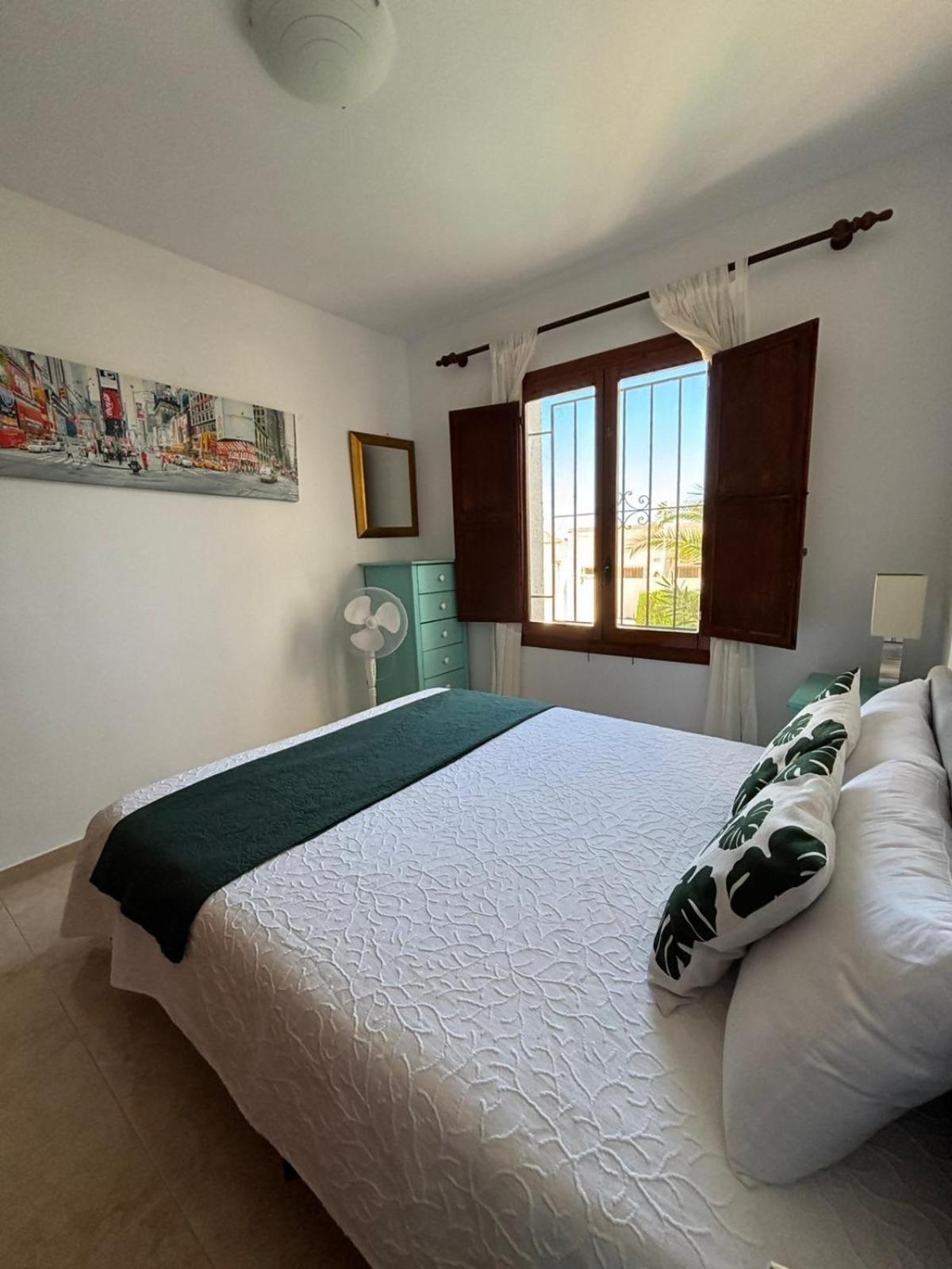 Apartament Con Jardin Piscina Y Parking *