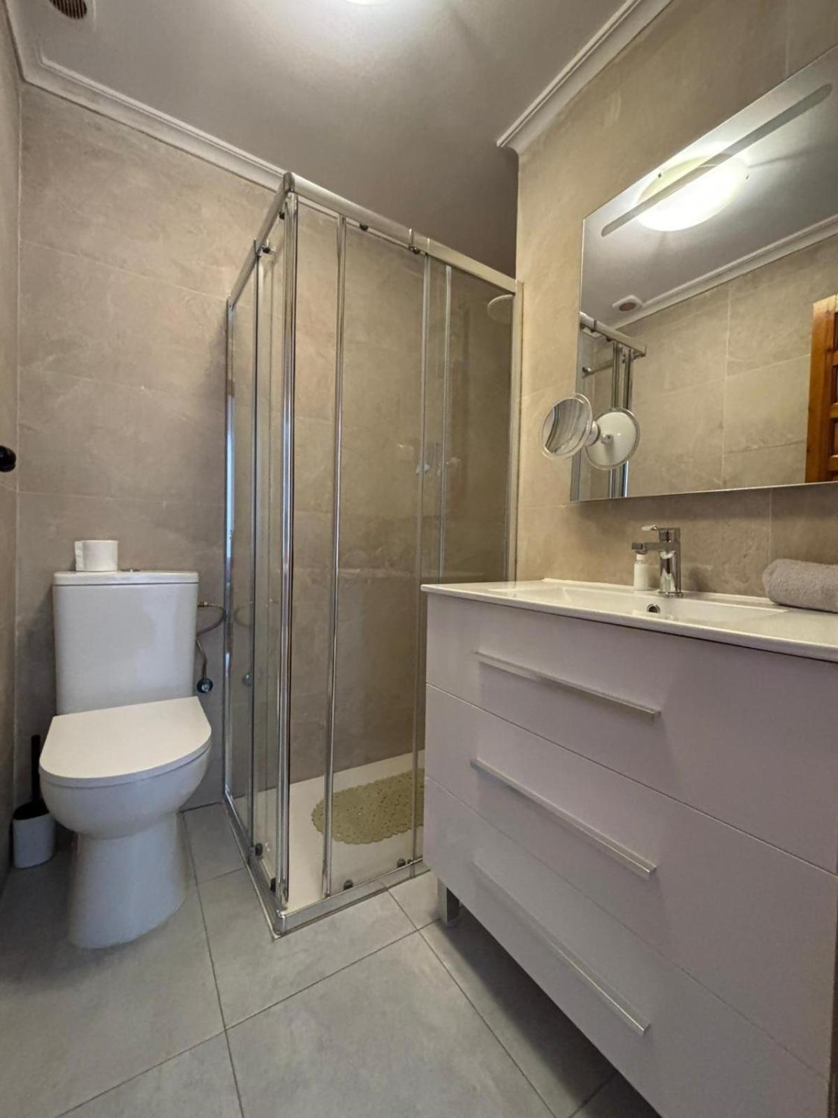 Con Jardin Piscina Y Parking Apartment *